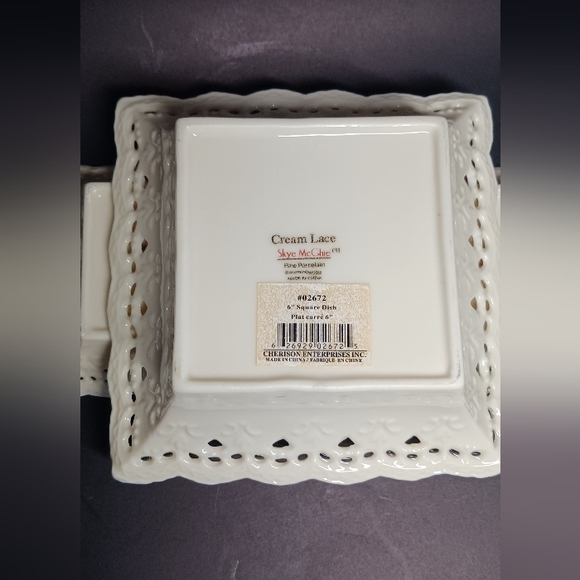 Cream Lace Pattern Skye McGhie fine porcelan bowls, set of 3 - Picture 4 of 6